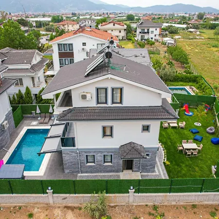 Ala Villa *